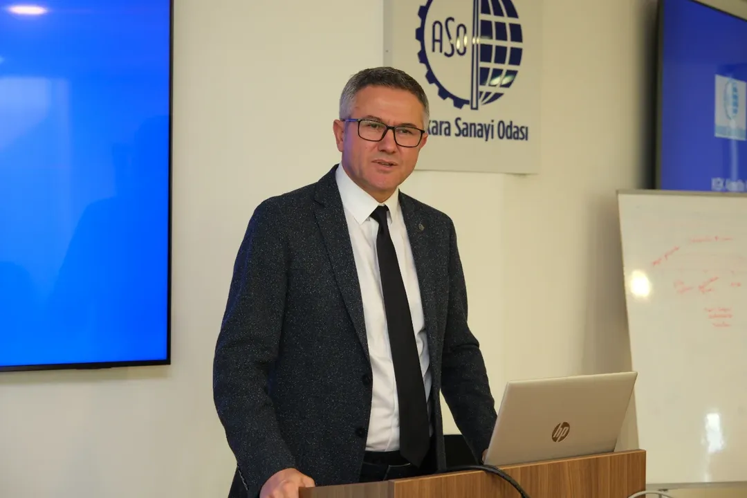 SnapInsta.to_572419318_18162199231382462_1153016089050840176_n