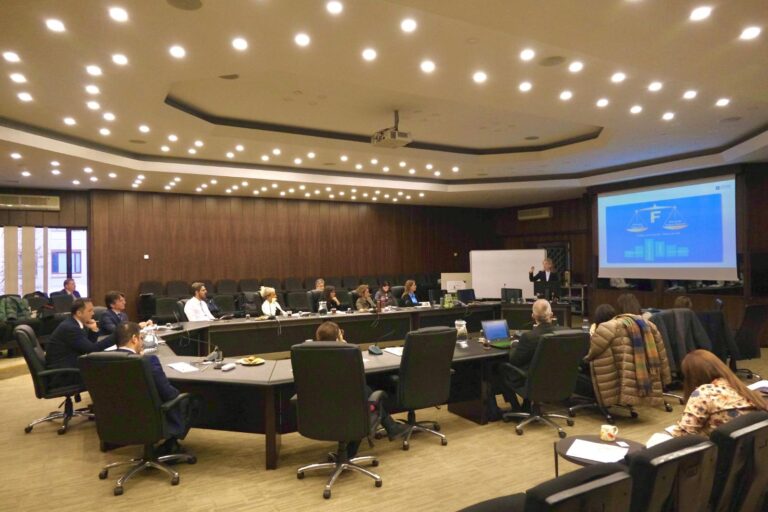 Kurumsal Sürdürülebilirlik Raporlama Uzmanlığı eğitim programı, Merkezi Finans ve İhale Birimi (MFİB) için kuruma özel olarak başlatılmıştır